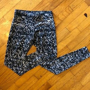 Nike Women’s Cheetah/Leopard Print Leggings